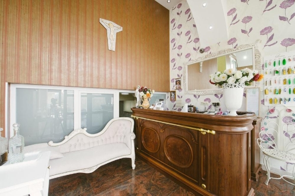 Hotel Flowers (Sivrić Mahala)))